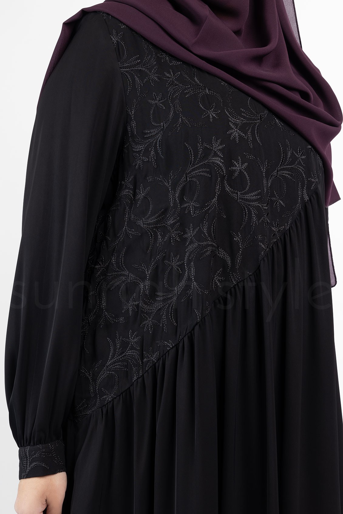 Sunnah Style Floral Umbrella Abaya Black Embroidered